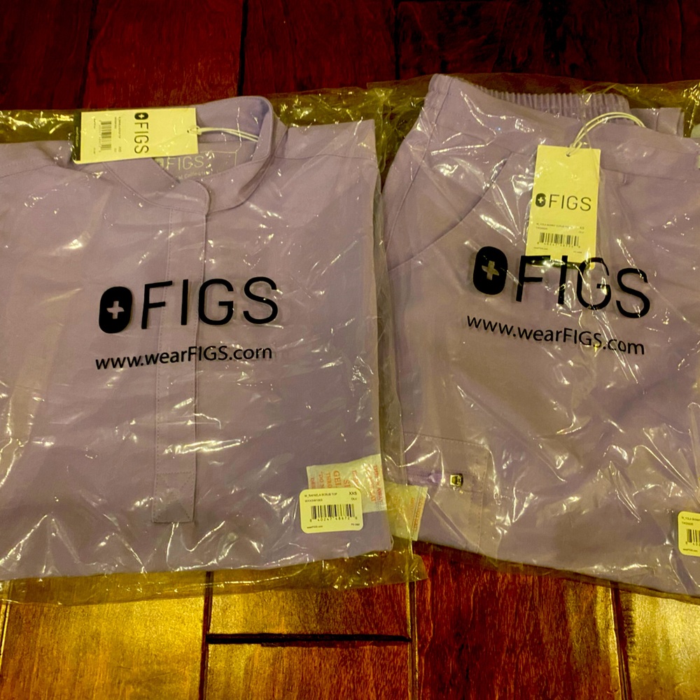 FIGS Scrub Set Lavender Dew